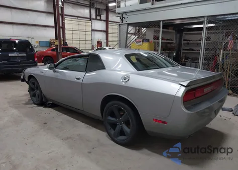 2013 Dodge Challenger Sxt z USA, uszkodzony, nr VIN 2C3CDYAGXDH619903